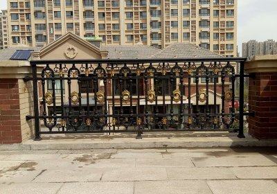 中海·国际别墅铝艺门铁护栏工程案例